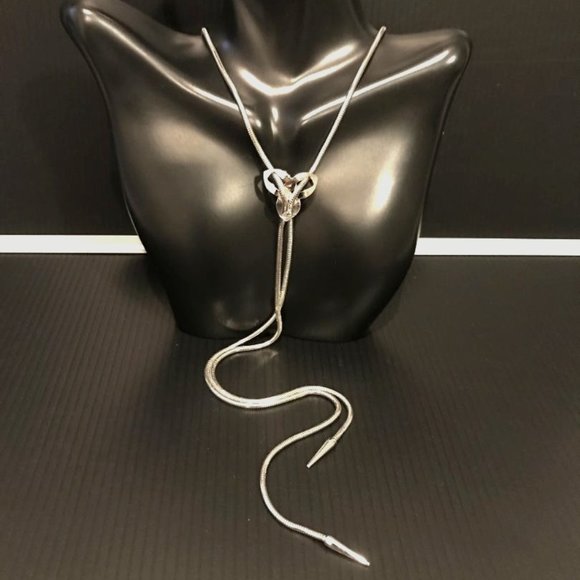 Sarah Coventry Silver-Tone Bolo Style Necklace - Picture 1 of 7